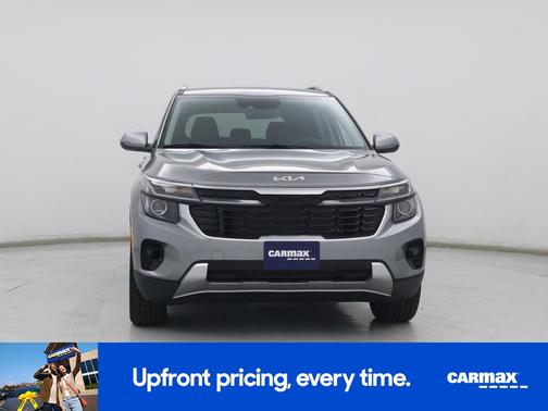 Gray 2025 Kia Seltos S