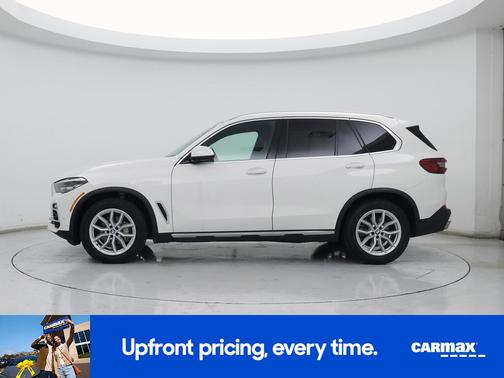 White 2019 BMW X5 xDrive40i