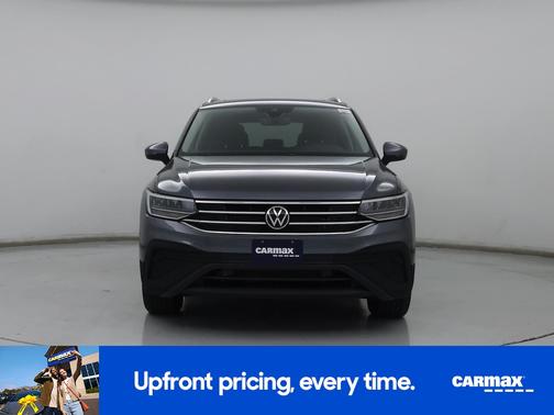Gray 2022 Volkswagen Tiguan SE
