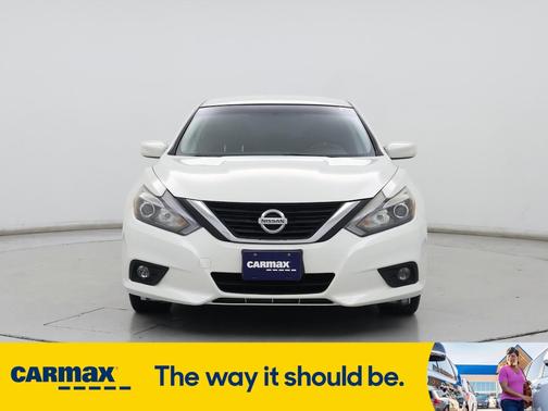 2016 Nissan Altima SR