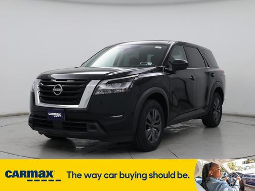2023 Nissan Pathfinder S