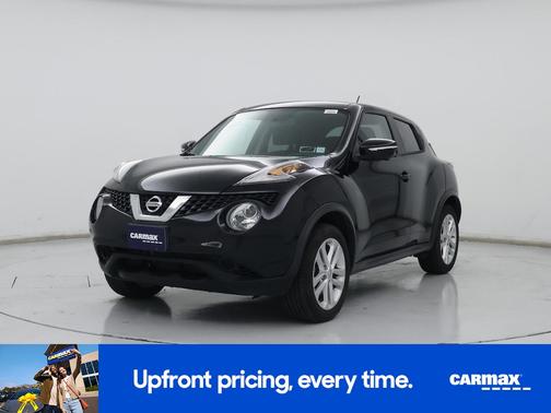 Black 2015 Nissan Juke SV