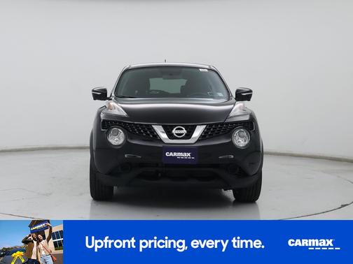 Black 2015 Nissan Juke SV