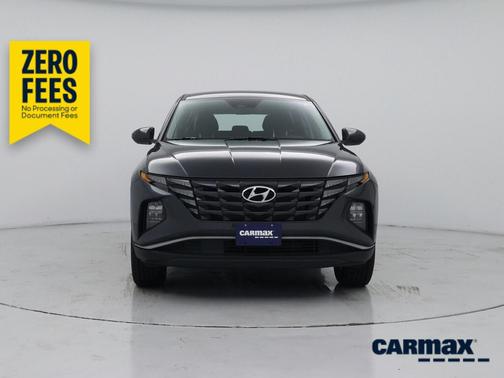 Gray 2023 Hyundai TUCSON SE