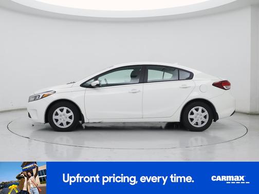 White 2017 Kia Forte LX