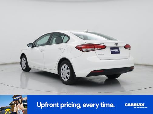 White 2017 Kia Forte LX