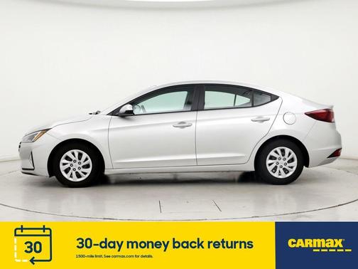 Photo 3 of 26 of 2019 Hyundai Elantra SE