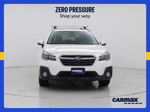 White 2018 Subaru Outback 2.5I Touring