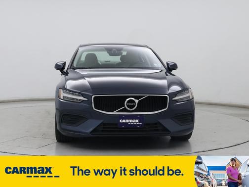 2020 Volvo S60 T5 Momentum