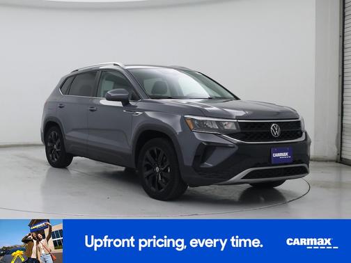 Gray 2023 Volkswagen Taos SE