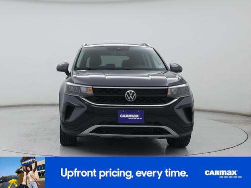Gray 2023 Volkswagen Taos SE