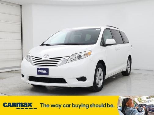 2017 Toyota Sienna LE