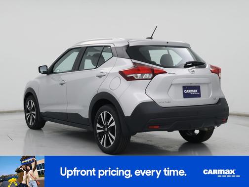 Silver 2018 Nissan Kicks SV