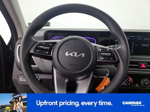 Blue 2025 Kia Seltos LX