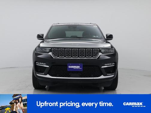 Black 2022 Jeep Grand Cherokee Summit