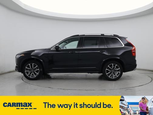 2019 Volvo XC90 T6 Momentum