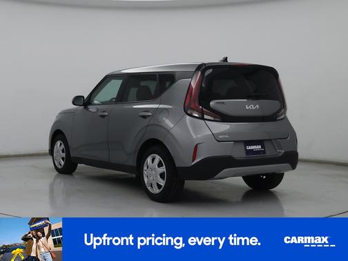 Gray 2023 Kia Soul LX