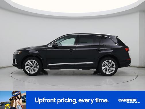 Black 2023 Audi Q7 Premium