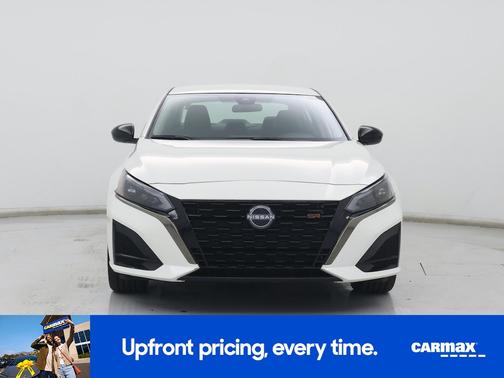 White 2025 Nissan Altima SR