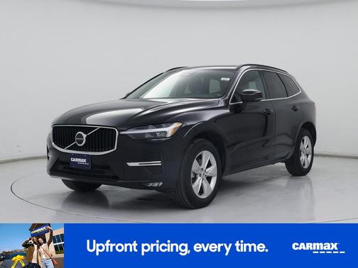 Black 2022 Volvo XC60 B5 Momentum