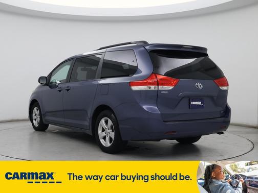 2014 Toyota Sienna LE