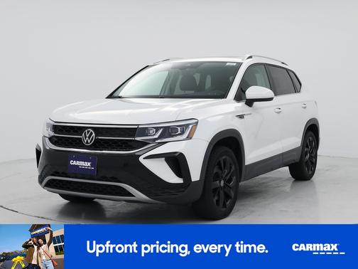 White 2022 Volkswagen Taos SEL