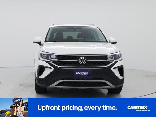 White 2022 Volkswagen Taos SEL