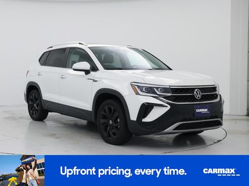 White 2022 Volkswagen Taos SEL