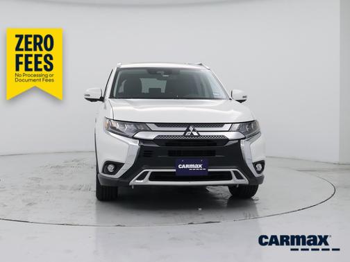 White 2019 Mitsubishi Outlander SEL