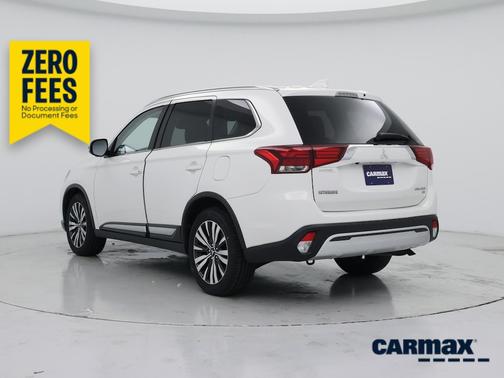 White 2019 Mitsubishi Outlander SEL