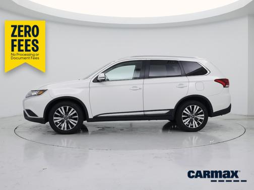White 2019 Mitsubishi Outlander SEL
