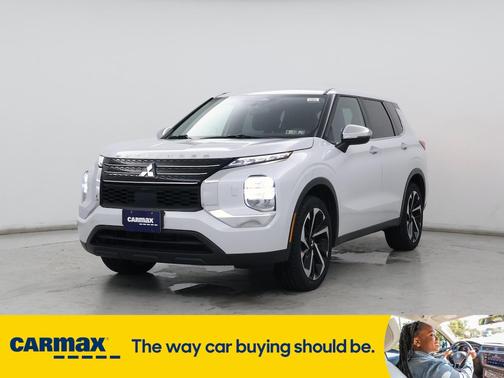 2022 Mitsubishi Outlander ES
