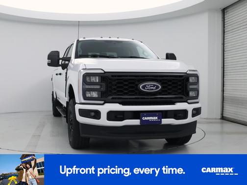 White 2023 Ford F-250 XL