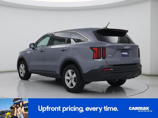 Gray 2022 Kia Sorento LX
