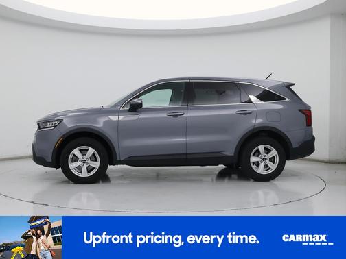 Gray 2022 Kia Sorento LX