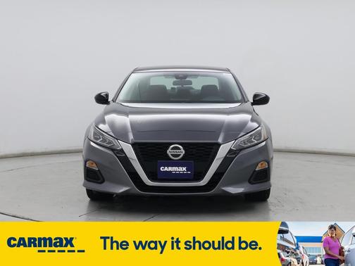 2020 Nissan Altima SR