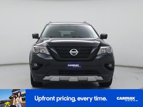 Black 2020 Nissan Pathfinder SL