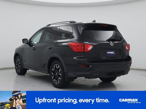 Black 2020 Nissan Pathfinder SL