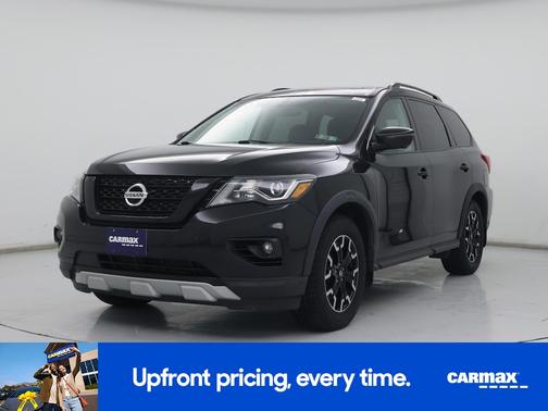 Black 2020 Nissan Pathfinder SL