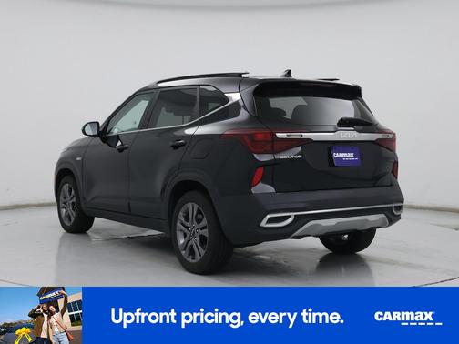 Black 2022 Kia Seltos S