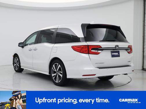 White 2023 Honda Odyssey Touring