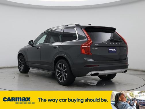 2018 Volvo XC90 T6 Momentum