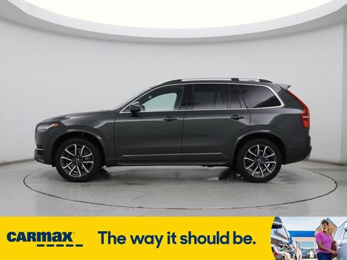 2018 Volvo XC90 T6 Momentum