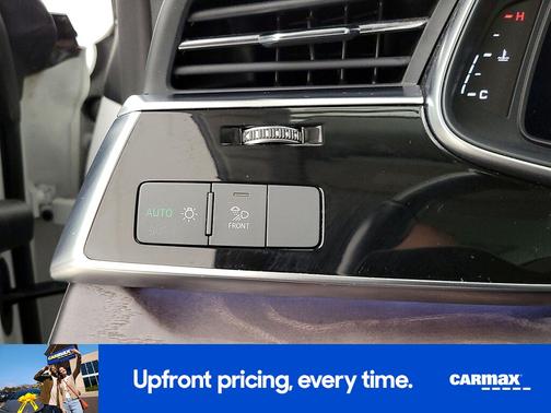 2019 Audi Q8 Premium