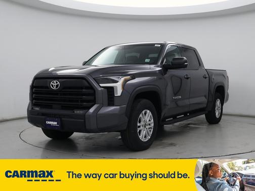2022 Toyota Tundra SR5