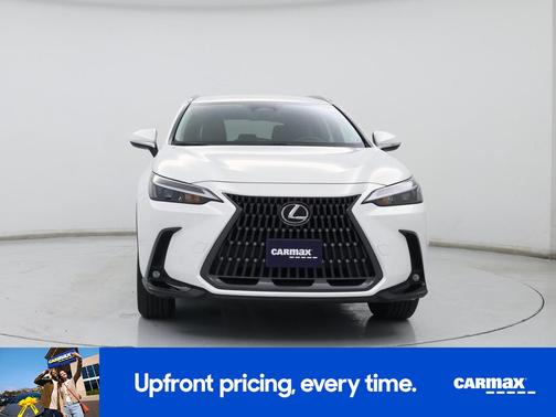 White 2022 Lexus NX 250