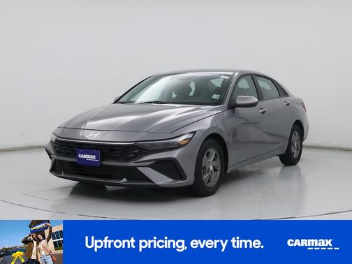 Gray 2025 Hyundai ELANTRA SE