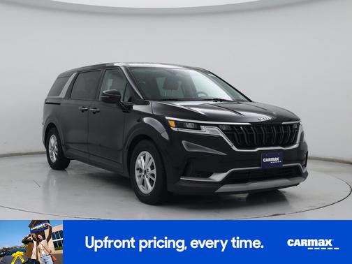 Black 2022 Kia Carnival LX
