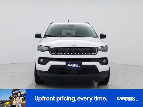White 2022 Jeep Compass Latitude