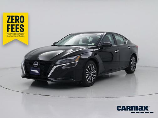 Black 2025 Nissan Altima SV